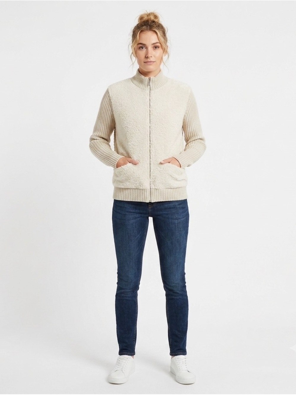 Yaira Light Cream Sweater Jacket